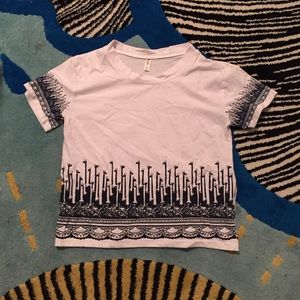 White semi crop top giraffe design